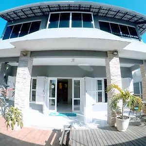 Albergue Ioio, Cabo Frio